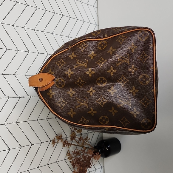 Louis Vuitton Monogram Speedy 35 - Picture 10 of 11
